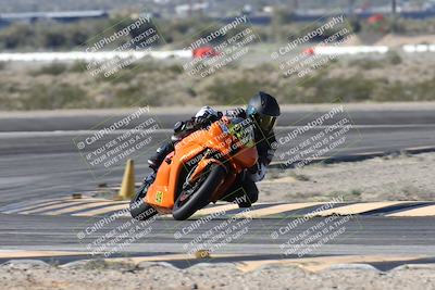 media/Jan-15-2026-Racers Edge (Thu) [[dfebeb70ab]]/3-B Group/Session 2 (Turn 11)/